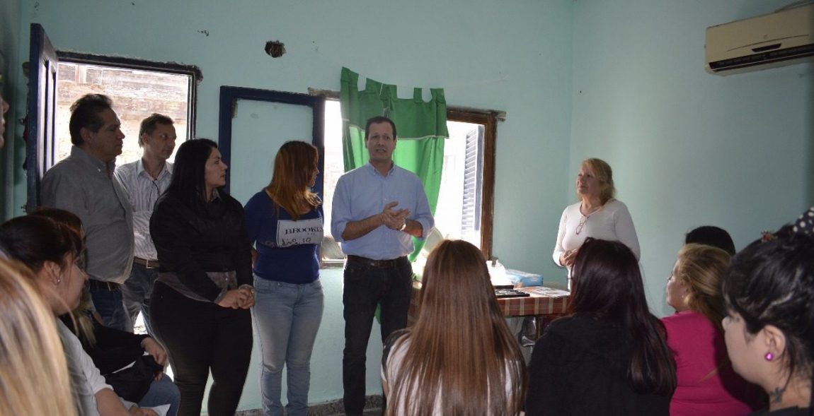 Trezza inauguró un nuevo taller de oficios en Las Heras